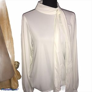 ✨ New! Whitehouseblackmarket top!